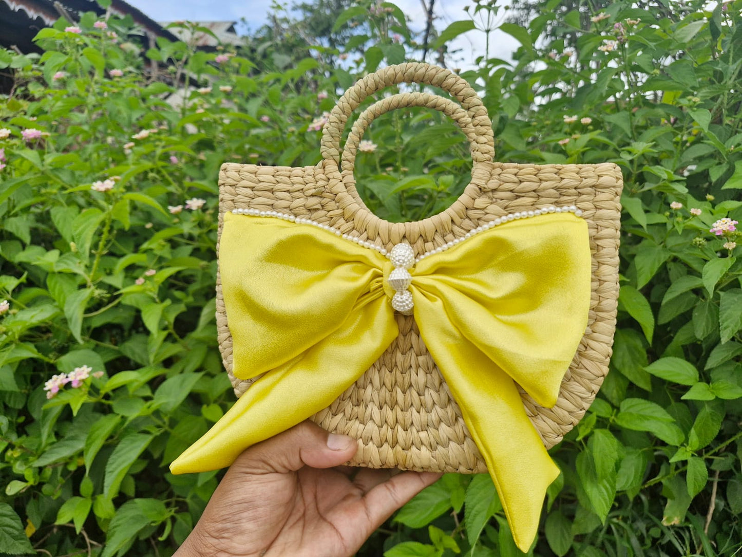 Handcrafted Kauna Grass Bag with Yellow Bow