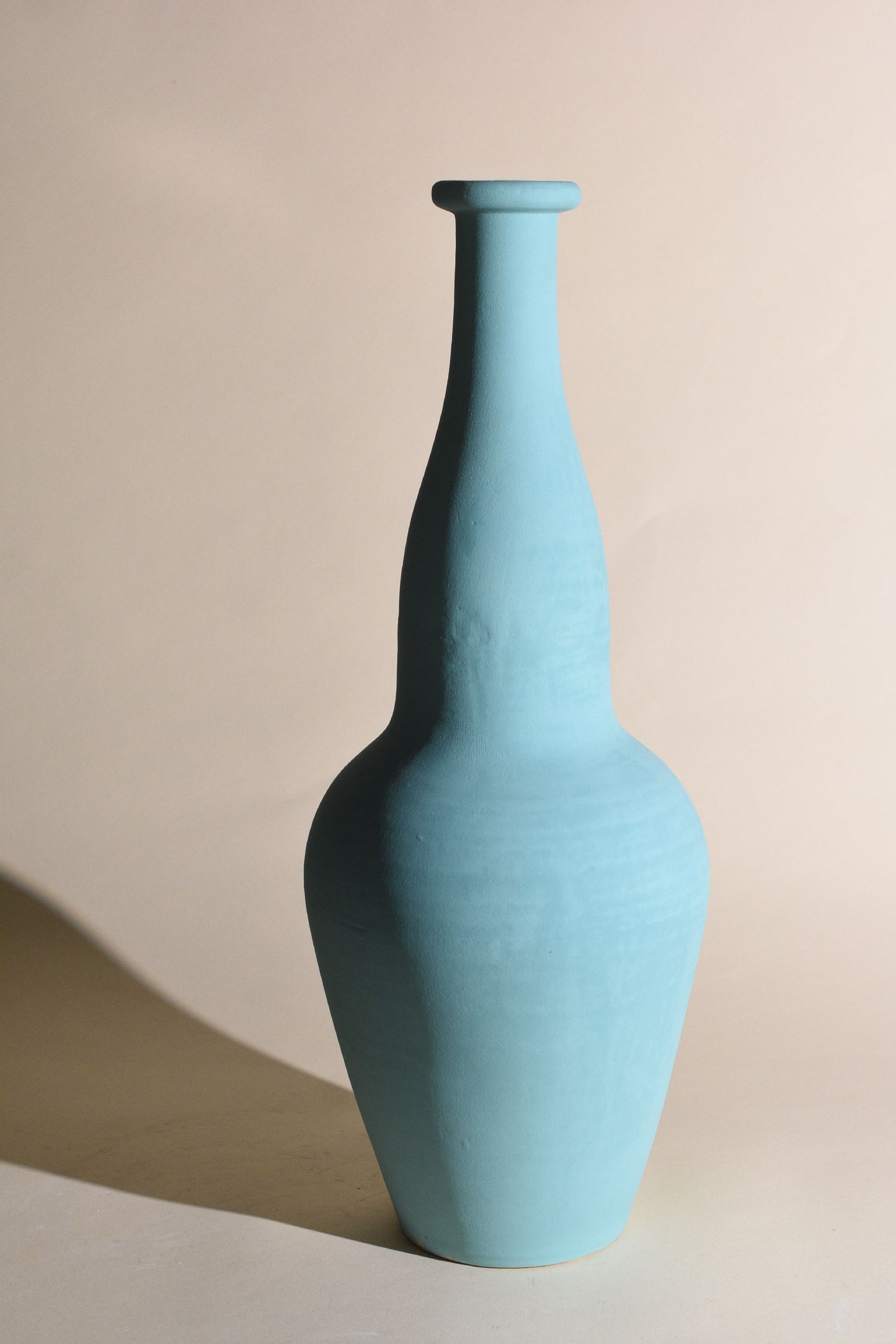 Azure Muse Vase – Sculpted Silence Collection