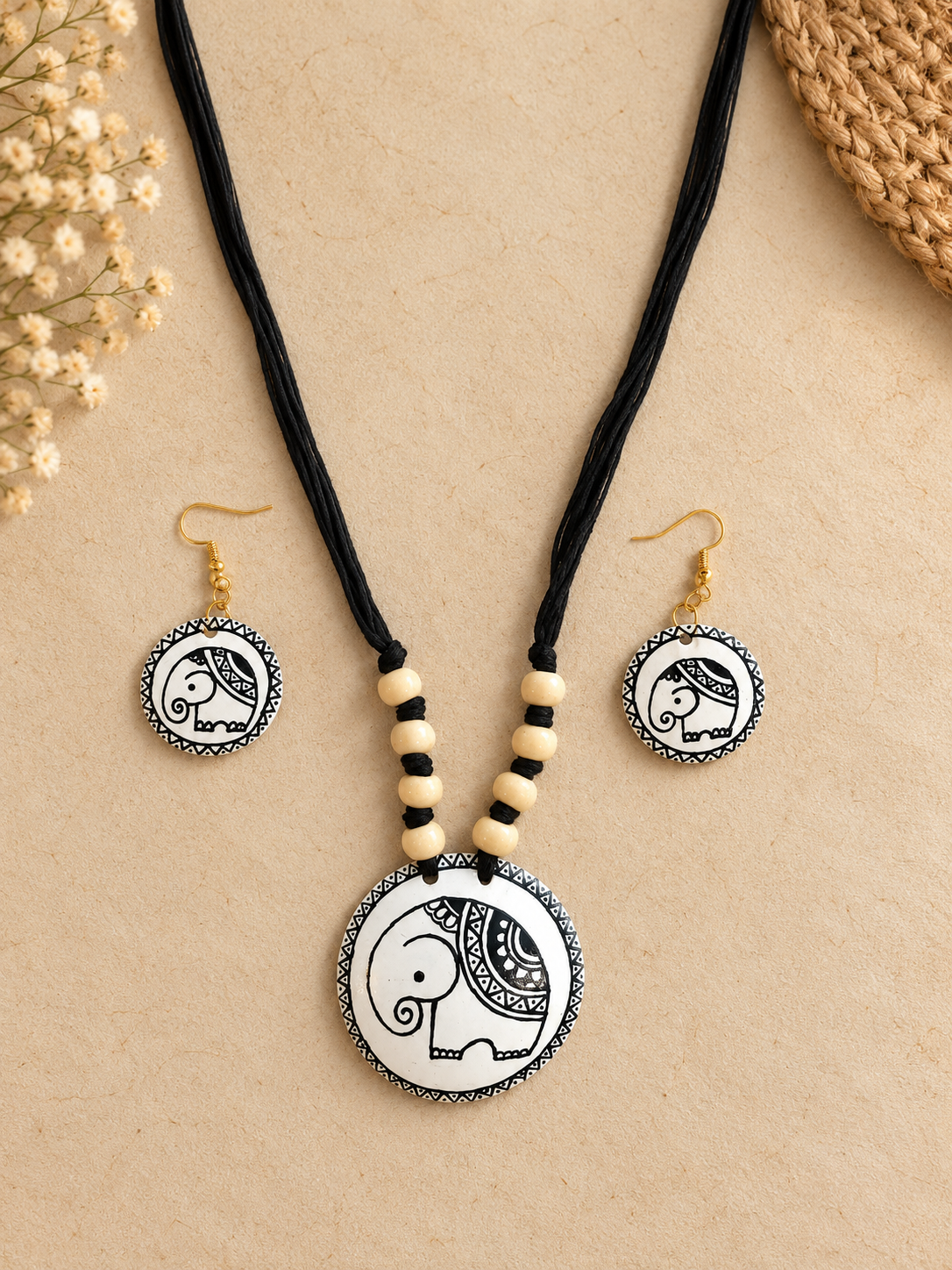 Handcrafted Coconut Shell Jewelry Set – Black & White Elephant Motif Design