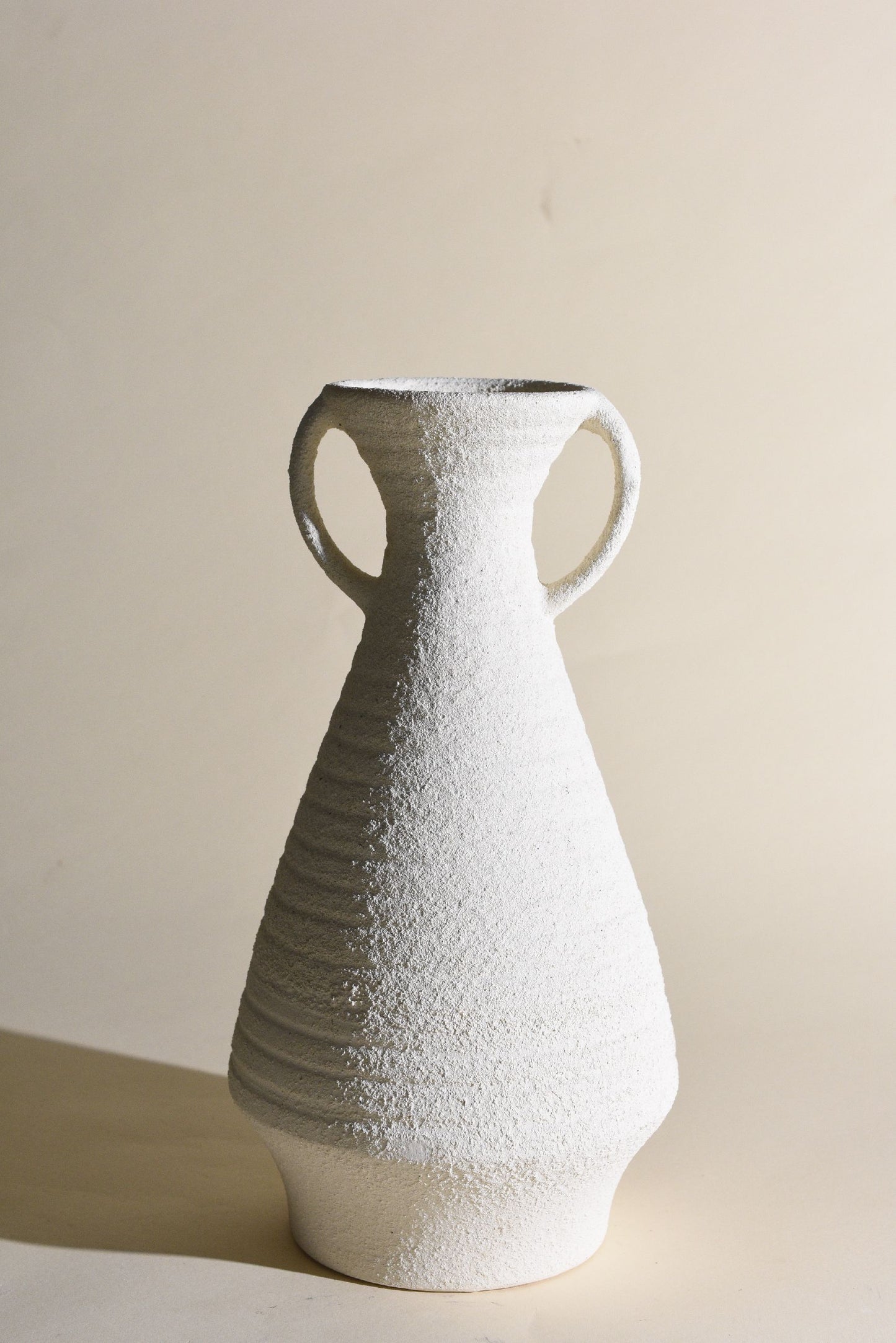 Ivory Dual Loop Sculpt Vase – Sculpted Silence Collection