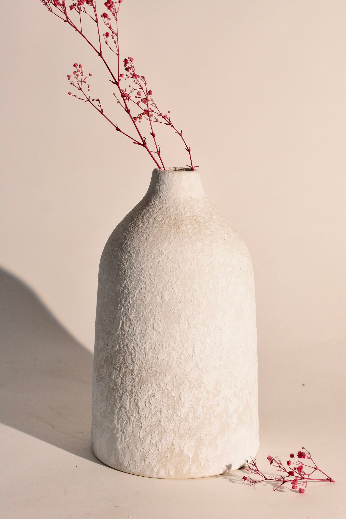Ivory Dune Bottle Vase - Organic Mordern Collection