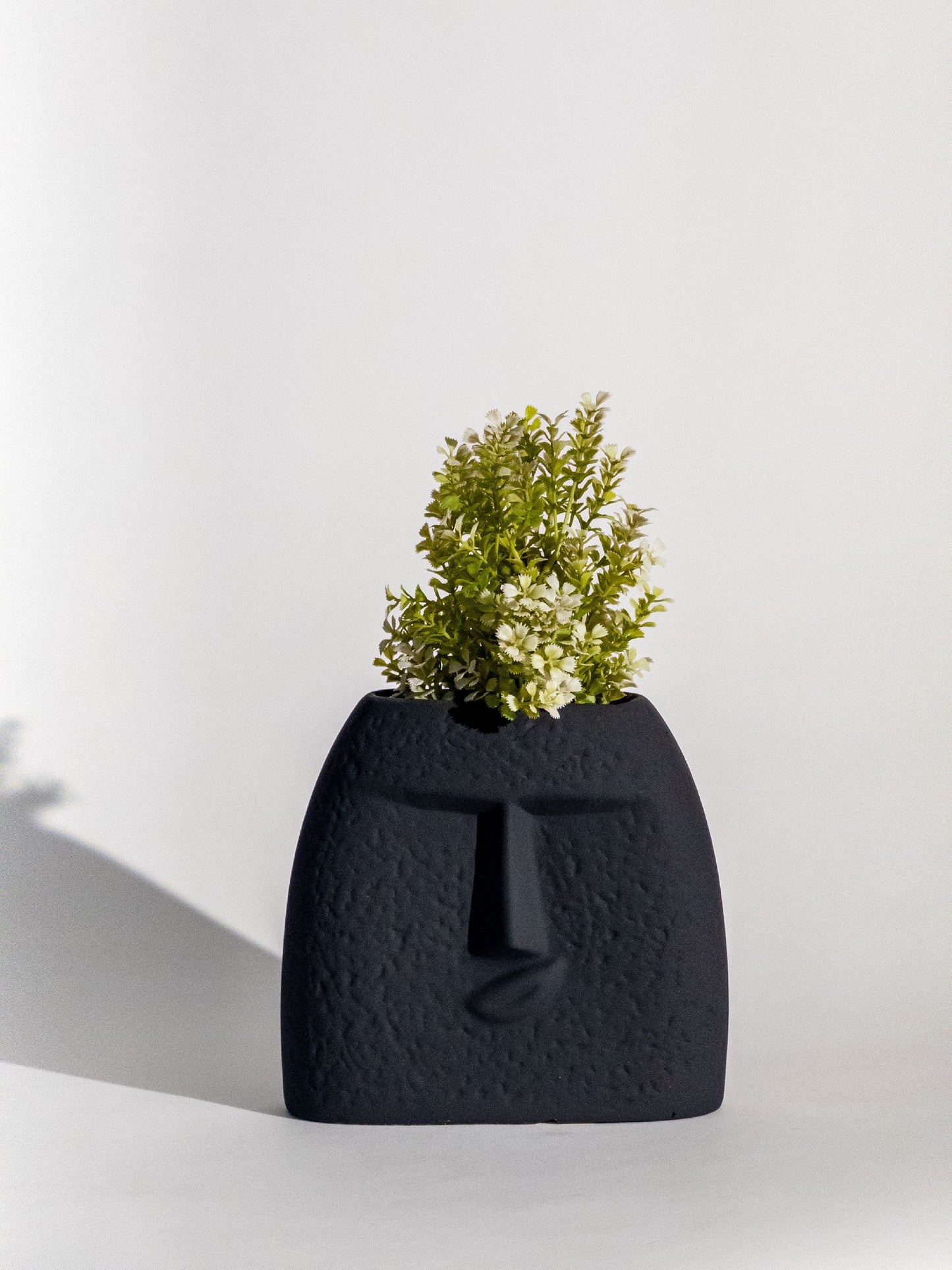 Muse Form Sculpt Vase – Sculpted Silence Collection